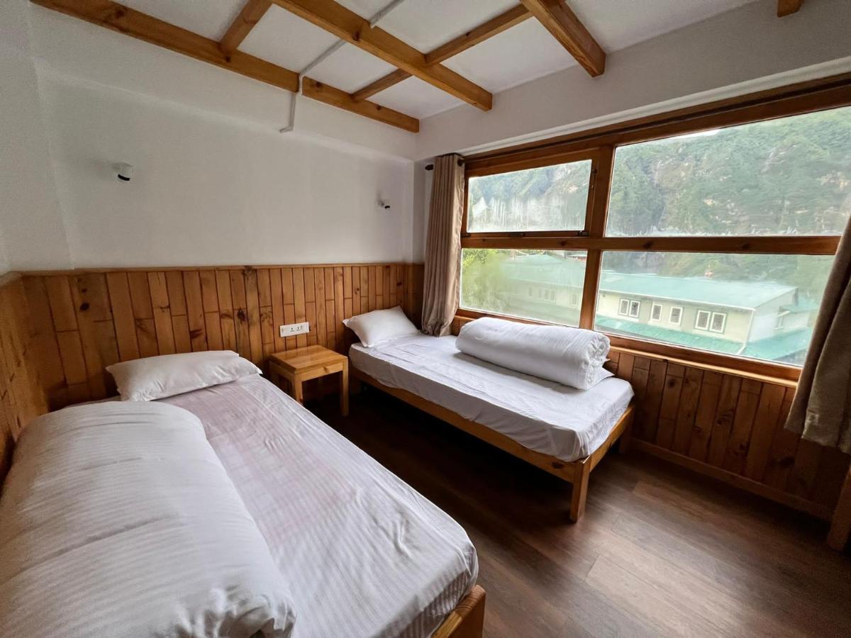 Hotel Camp De Base Namche Esterno foto